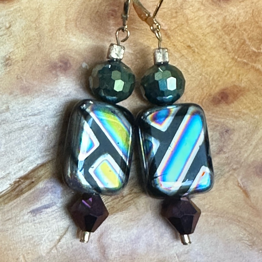 Earrings - Leverback Retro Earrings - Vintage estate & jewelry